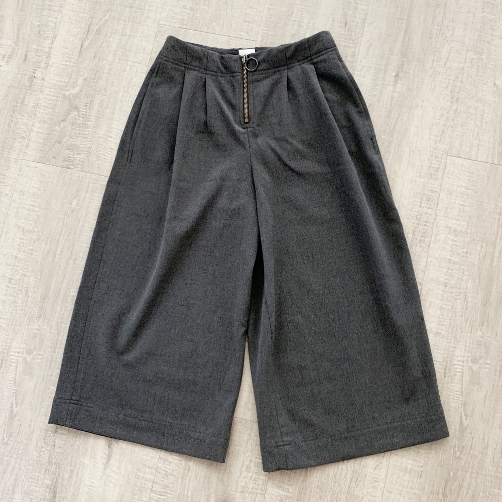 GAP GREY HIGH RISE WIDE LEG CROP